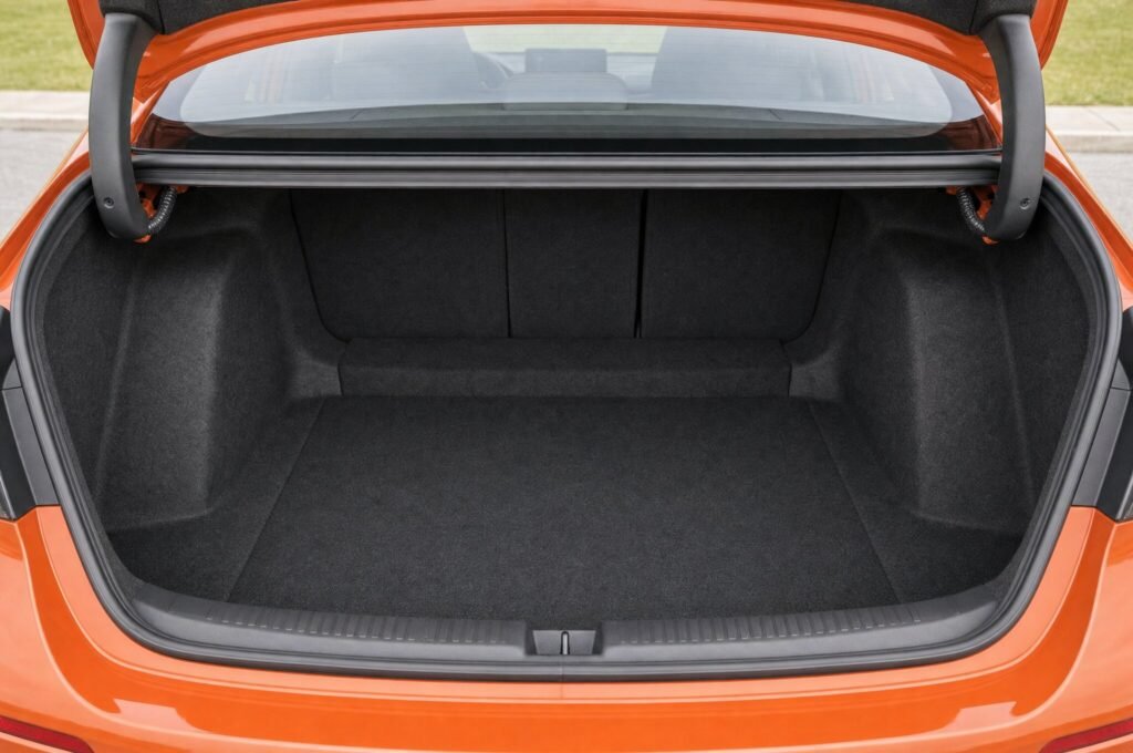 Open boot of the Honda Civic, showing the luggage compartment